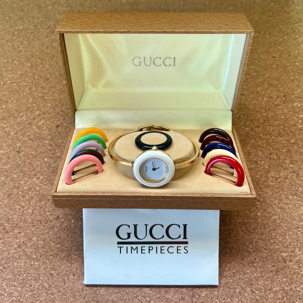 Vintage Gucci 1100L Bangle Watch Set – 12 Interchangeable Bezels, Original Box